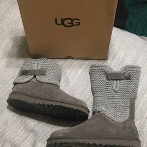 Brand New Box 7.5 Gray Uggs K Darrah Knit Fold